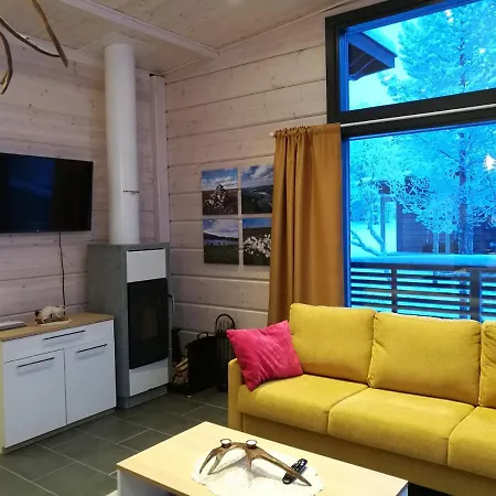 Lomataerppi 木屋 乌茨约基