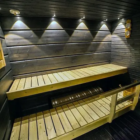 Lomataerppi 샬레 우츠요키