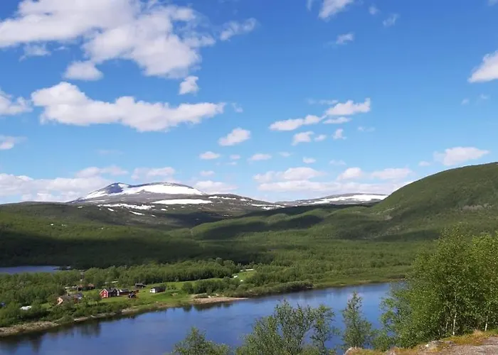 Lomataerppi 木屋 乌茨约基